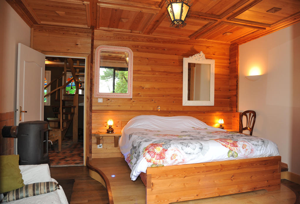 Les Fous De Bassans Bed & Breakfast Poullan-sur-Mer Room photo